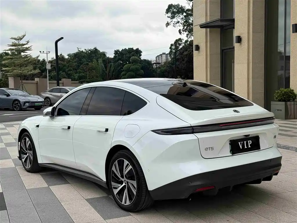 NIO NIO ET5 2024 75kWh 2025 - thumbnail 7
