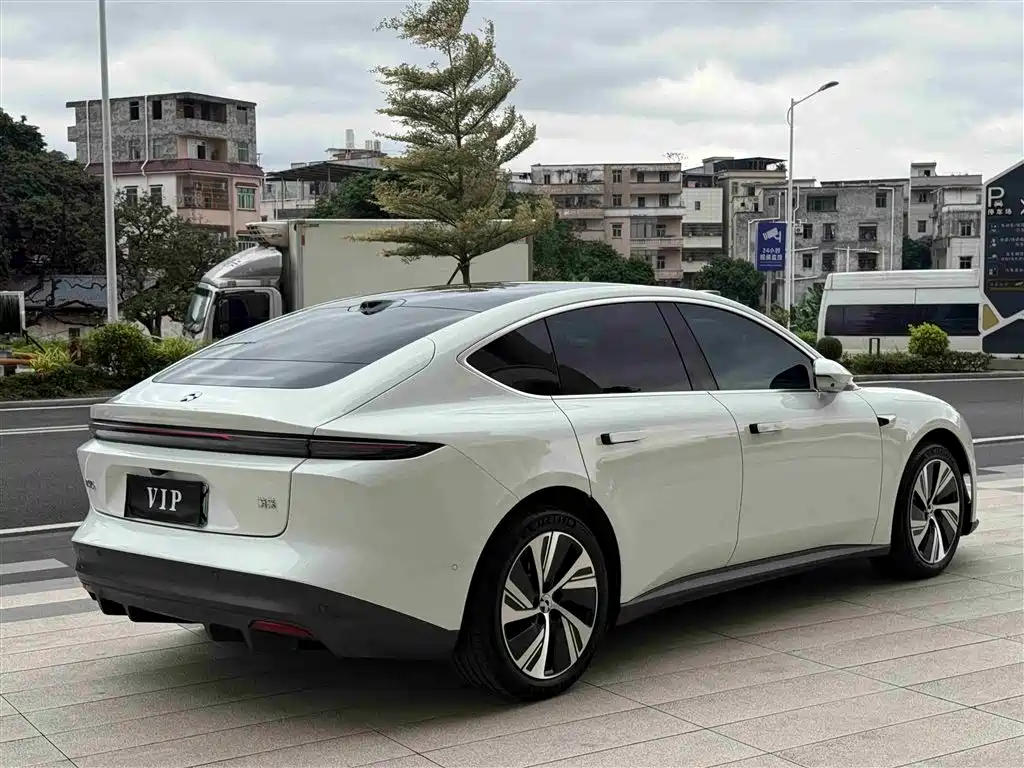 NIO NIO ET5 2024 75kWh 2025 - thumbnail 9