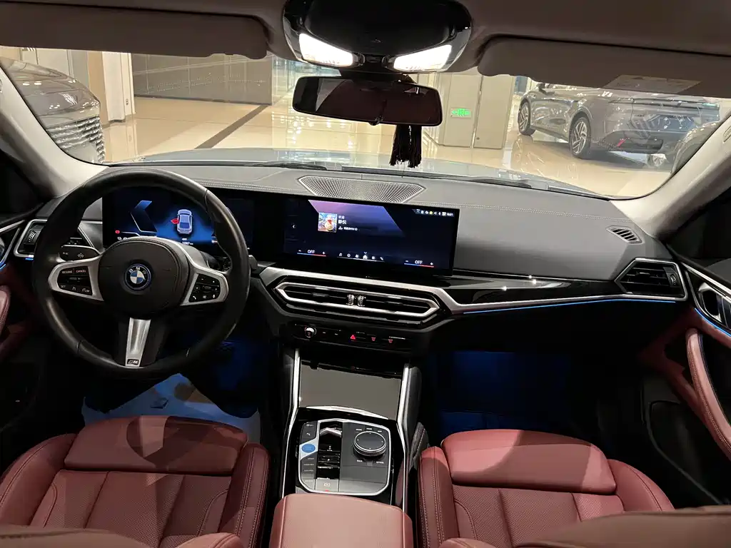BMW BMW i4 2023 eDrive35 2023 - thumbnail 4