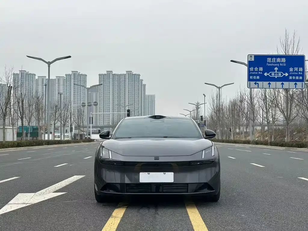 Lynk & Co Lynk & Co Z10 2024 95kWh 806km RWD Smart Driving Max 2024 - thumbnail 2