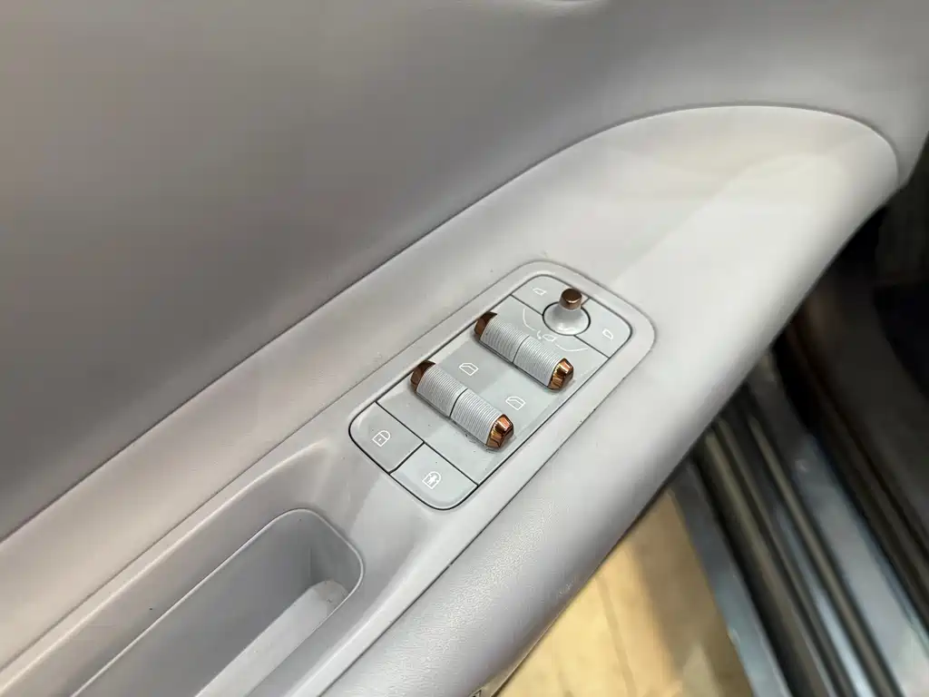 Lynk & Co Lynk & Co Z10 2024 95kWh 702km AWD Smart Driving Ultra 2024 - thumbnail 14