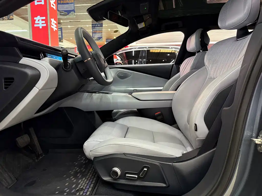 Lynk & Co Lynk & Co Z10 2024 95kWh 702km AWD Smart Driving Ultra 2024 - thumbnail 16