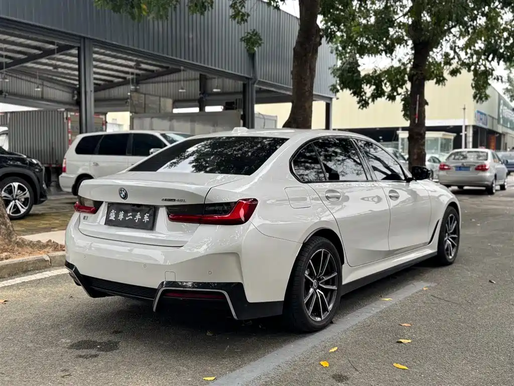 BMW BMW i3 eDrive 40 L 2023 - thumbnail 18