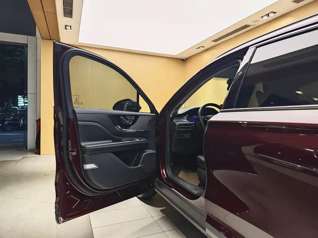 Lincoln Lincoln Corsair 2021 2.0T FWD Reserve Edition 2022 - thumbnail 9