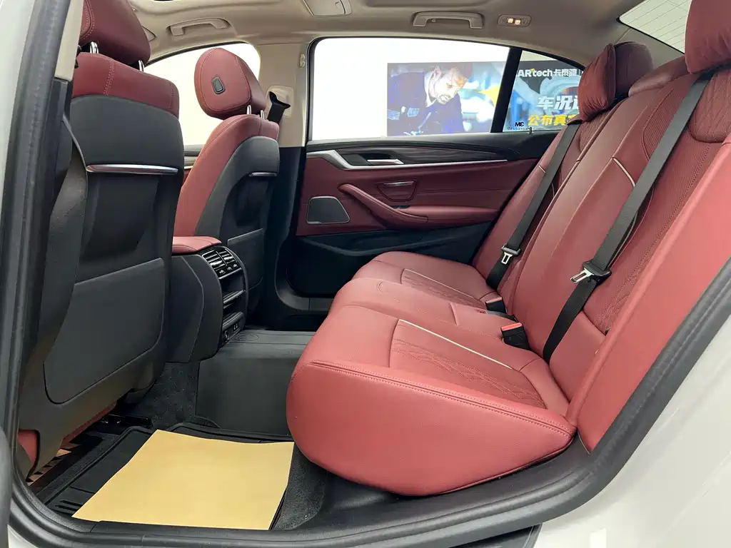 BMW BMW 5 Series 2022 Facelift 530Li Leading Edition Luxury Package 2022 - thumbnail 27