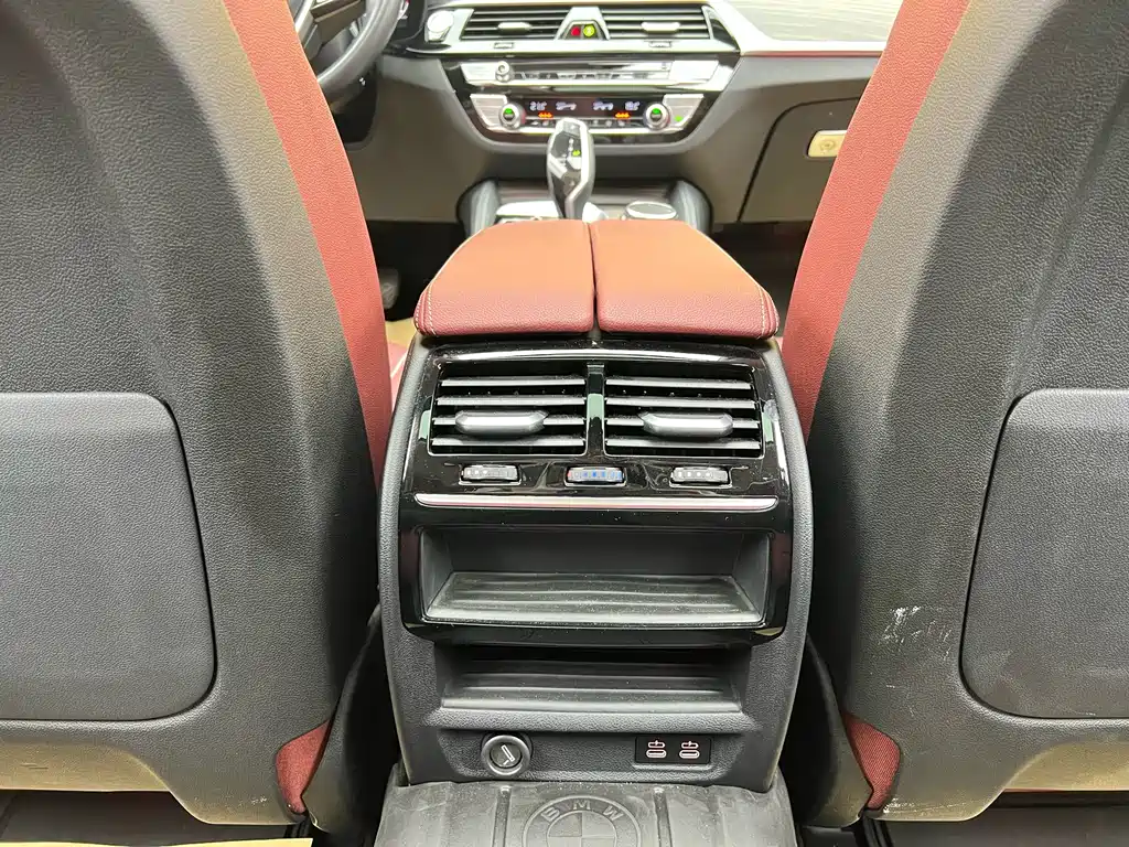 BMW BMW 5 Series 2022 Facelift 530Li Leading Edition Luxury Package 2022 - thumbnail 29