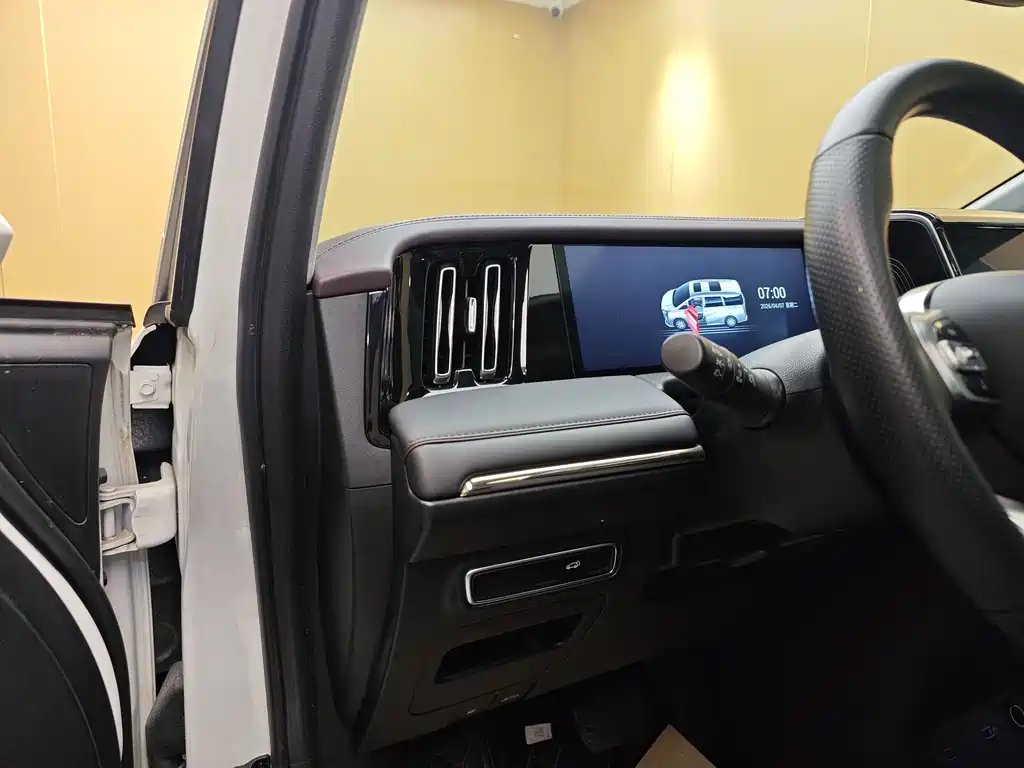 GAC Trumpchi GAC Trumpchi M8 2024 Master Series 400T Supreme Edition 2023 - thumbnail 11
