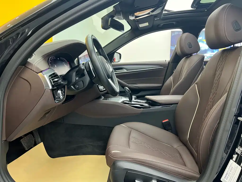 BMW BMW 5 Series 2023 Facelift 530Li Leading Edition M Sport Package 2023 - thumbnail 7