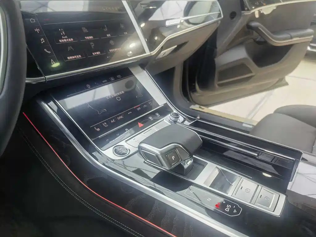 Audi Audi A8L 2024 model 50 TFSI quattro Zhenxuan Edition 2026 - thumbnail 5