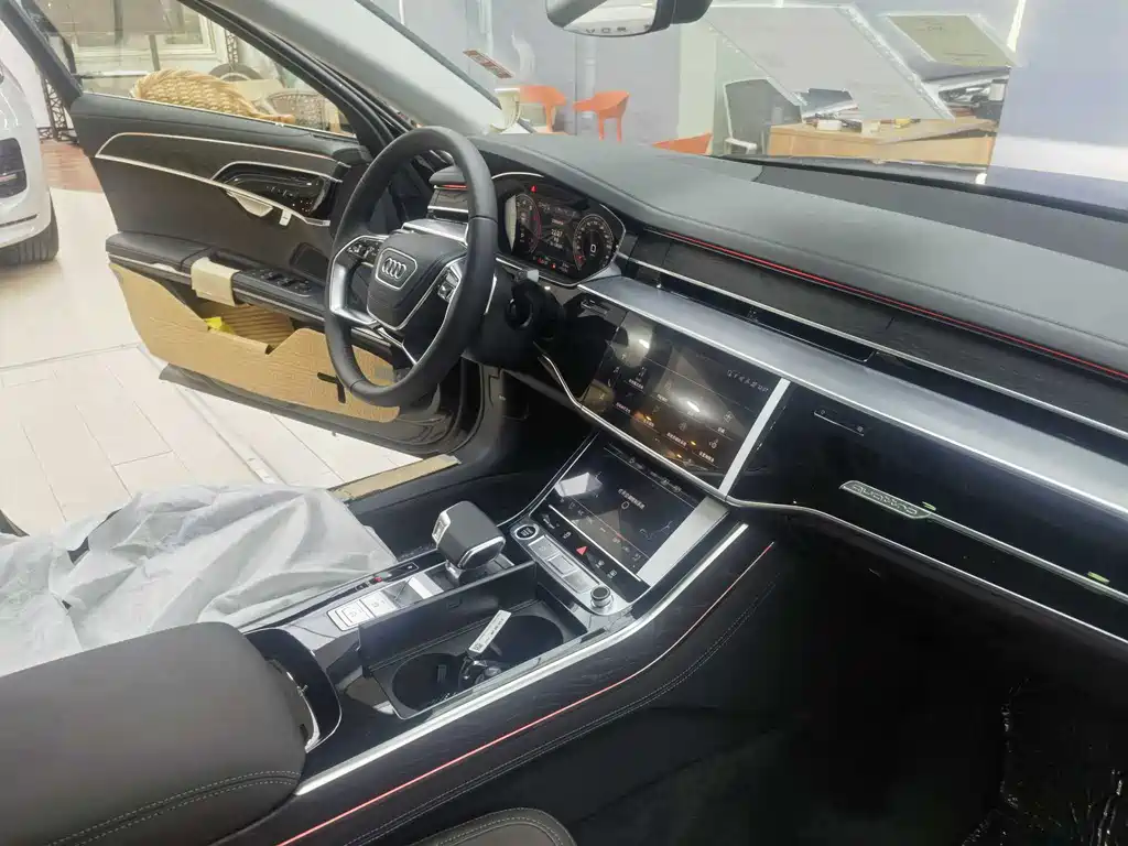 Audi Audi A8L 2024 model 50 TFSI quattro Zhenxuan Edition 2026 - thumbnail 6