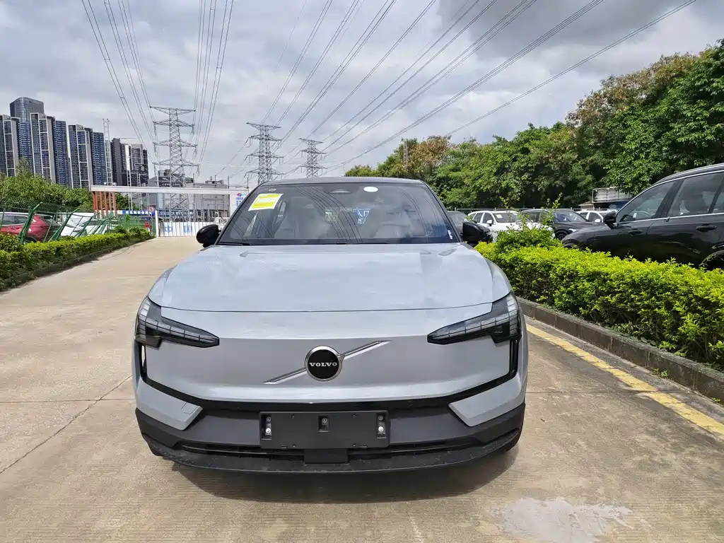 Volvo Volvo EX30 2025 RWD Long Range Plus 2025 - thumbnail 2