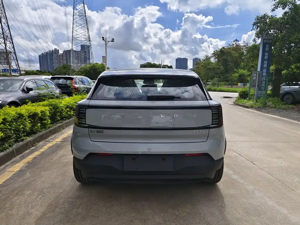 Volvo Volvo EX30 2025 RWD Long Range Plus 2025 - thumbnail 9
