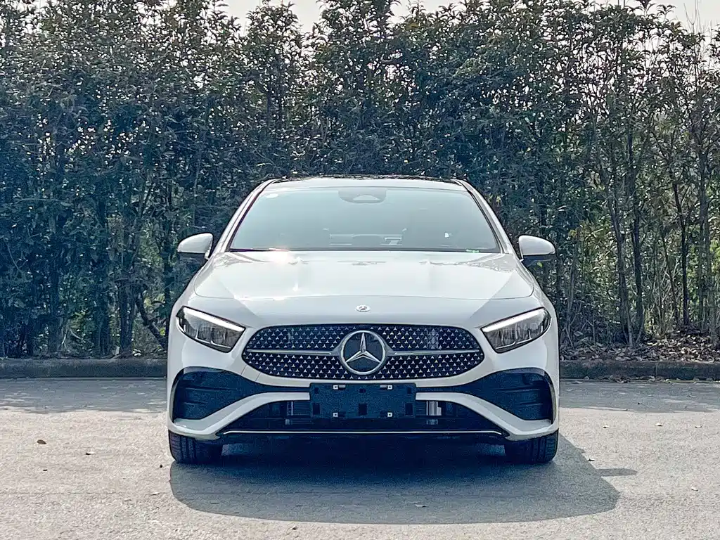 Mercedes-Benz Mercedes-Benz A-Class 2025 Facelift A 200 L Fashion 2026 - thumbnail 2