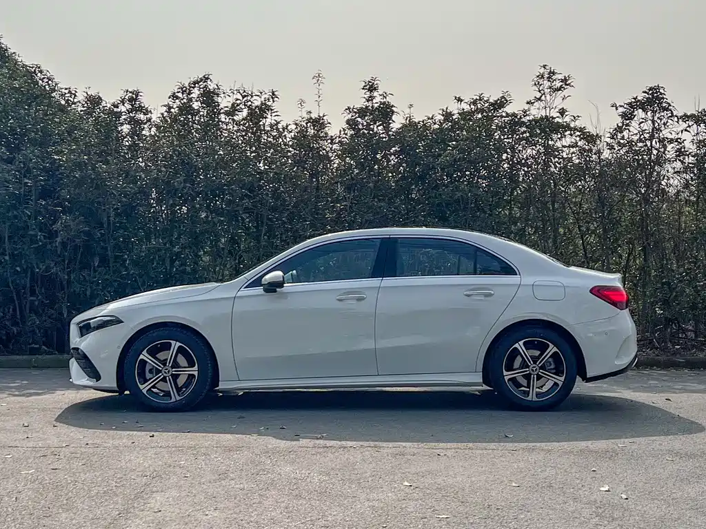 Mercedes-Benz Mercedes-Benz A-Class 2025 Facelift A 200 L Fashion 2026 - thumbnail 6