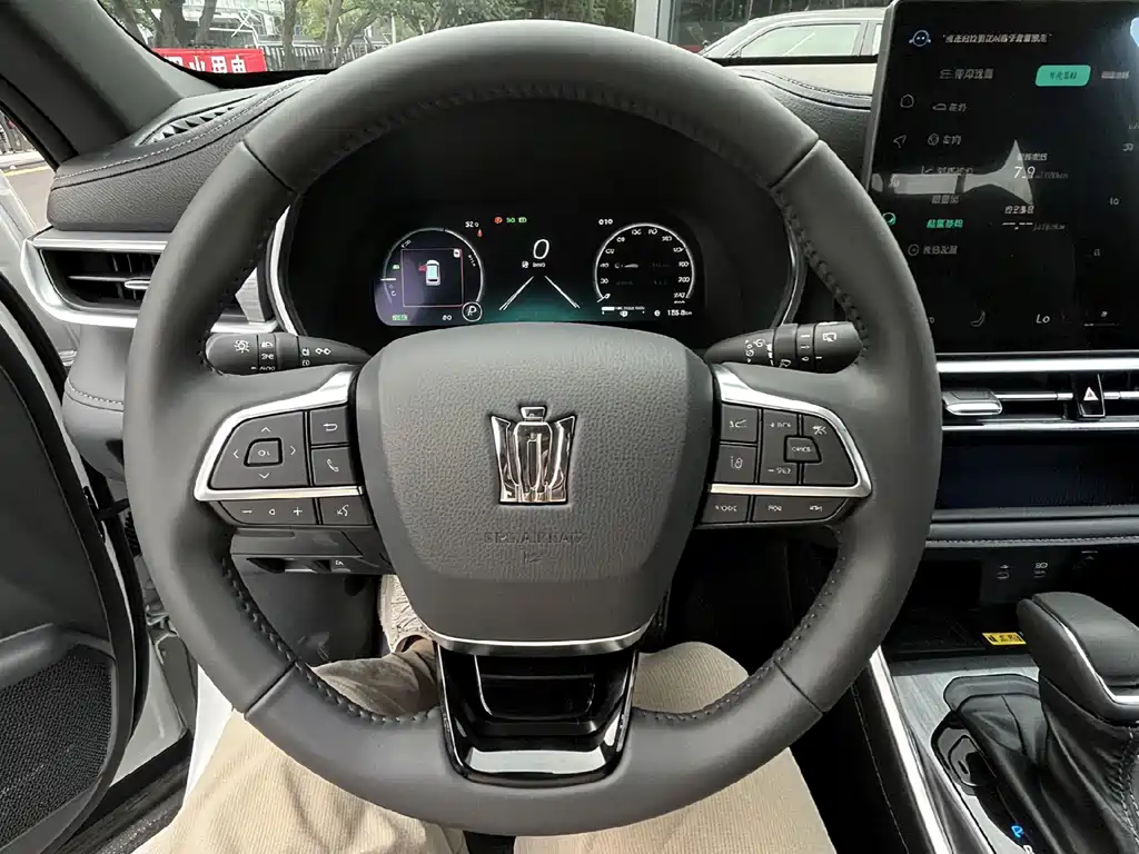 Toyota Crown Kluger 2.5L HEV AWD Premium 2026 - thumbnail 3