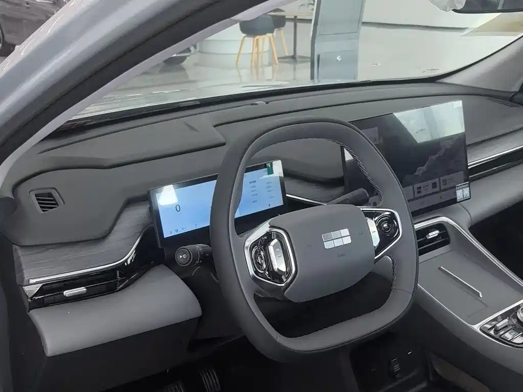 Geely Galaxy Geely Galaxy L6 2025 EM-i 140km Explore+ Edition 2026 - thumbnail 13