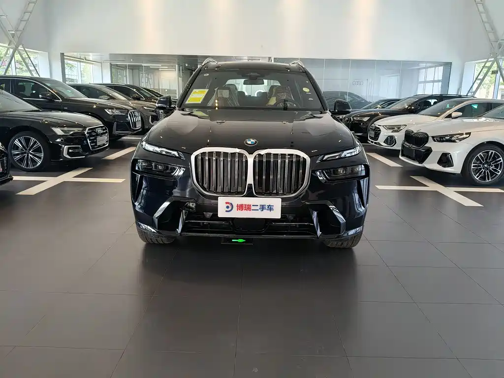 BMW BMW X7 2024 xDrive40i M Sport Package 2026 - thumbnail 2