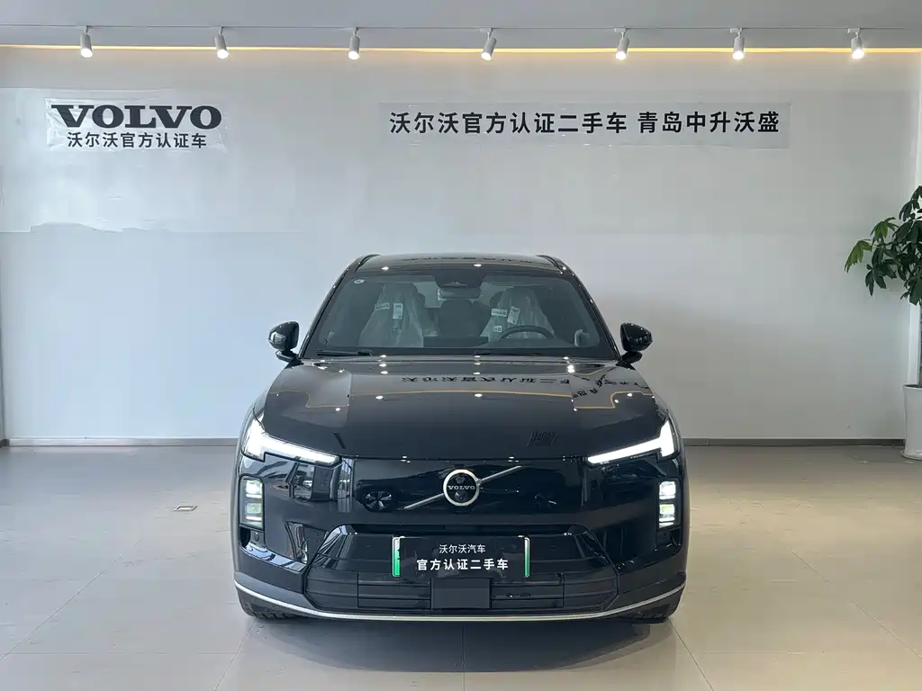 Volvo Volvo XC70 PHEV 2026 AWD Long Range Plus 2026 - thumbnail 2