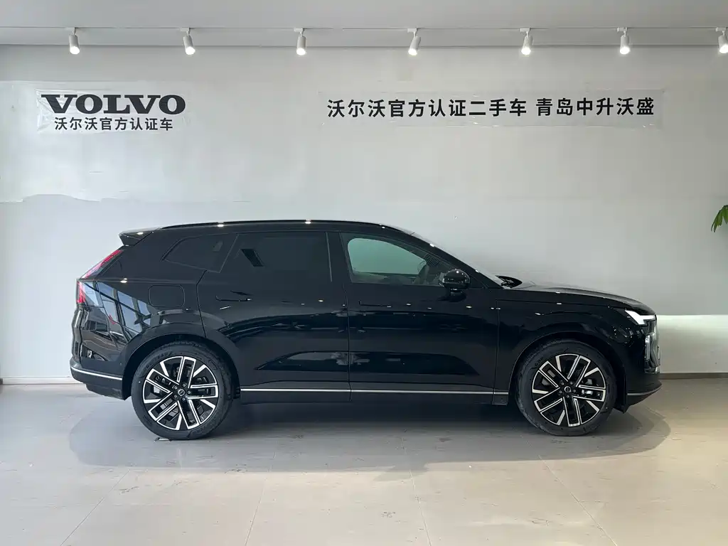 Volvo Volvo XC70 PHEV 2026 AWD Long Range Plus 2026 - thumbnail 3