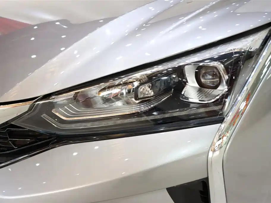 Dongfeng Aeolus Aeolus Yixuan 2021 230T Automatic Glory Edition 2022 - thumbnail 7