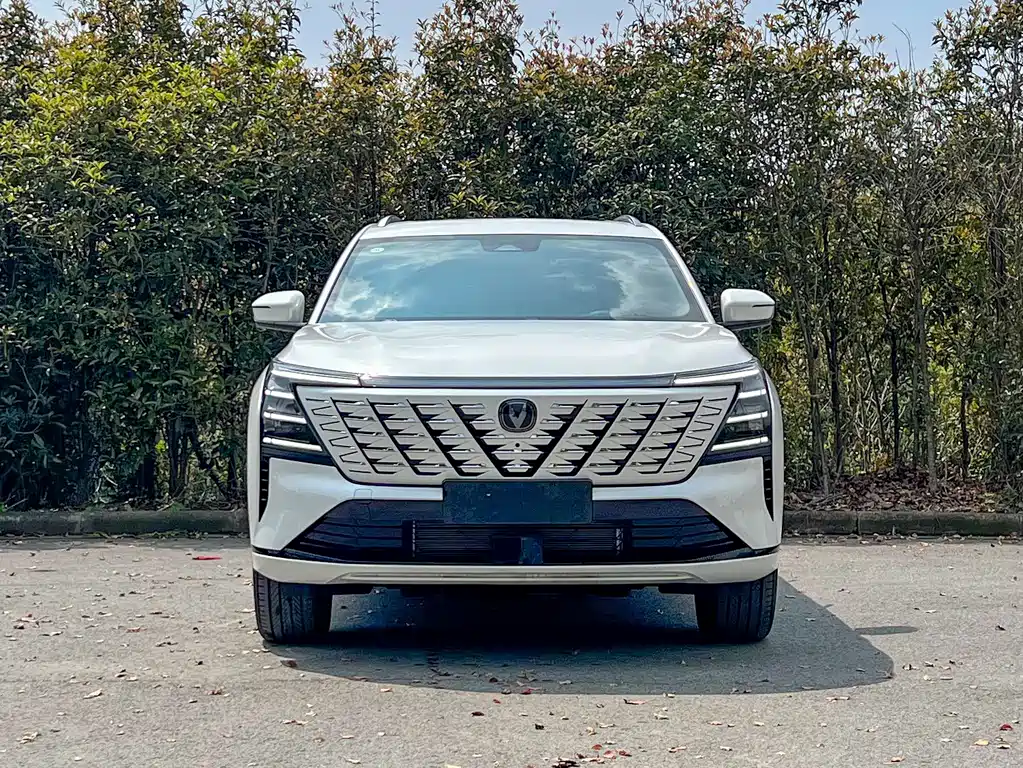 Changan 长安CS75PLUS 2025款 第四代 UItra 2.0T 新蓝鲸 智慧劲擎型 2026 - thumbnail 2