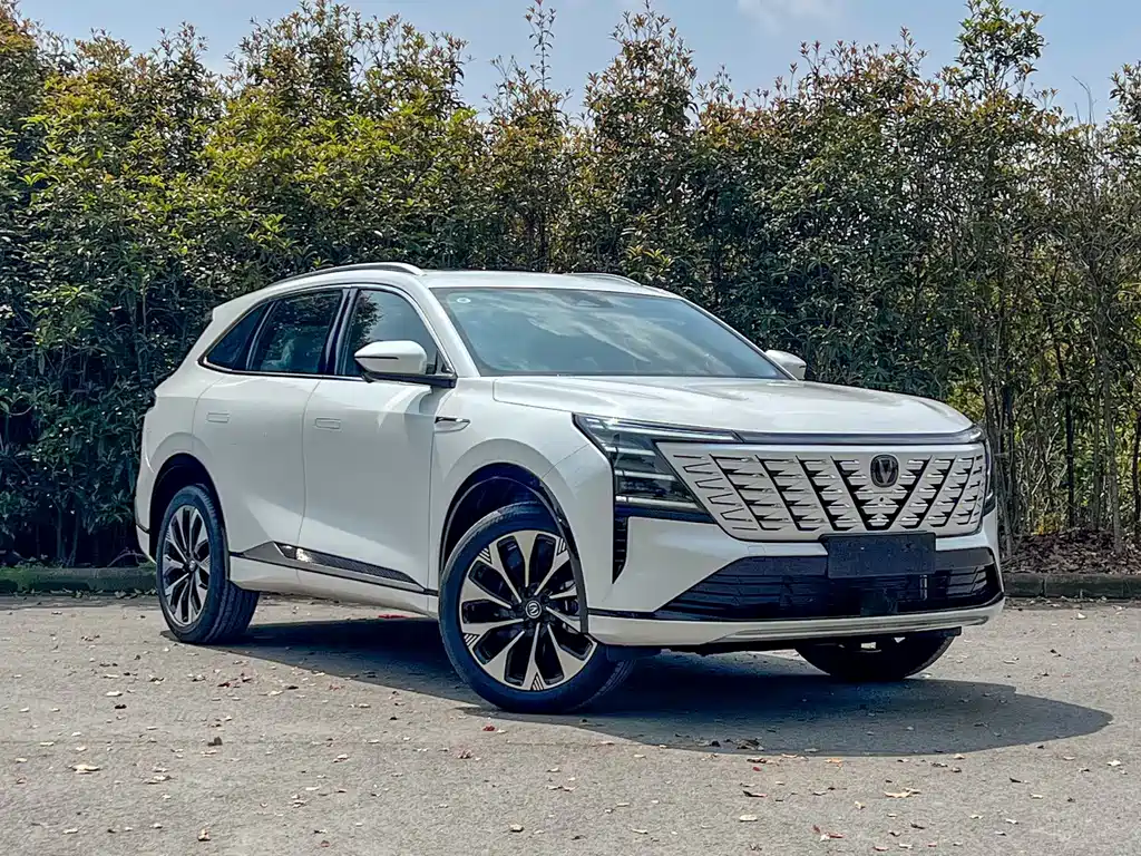 Changan 长安CS75PLUS 2025款 第四代 UItra 2.0T 新蓝鲸 智慧劲擎型 2026 - thumbnail 4