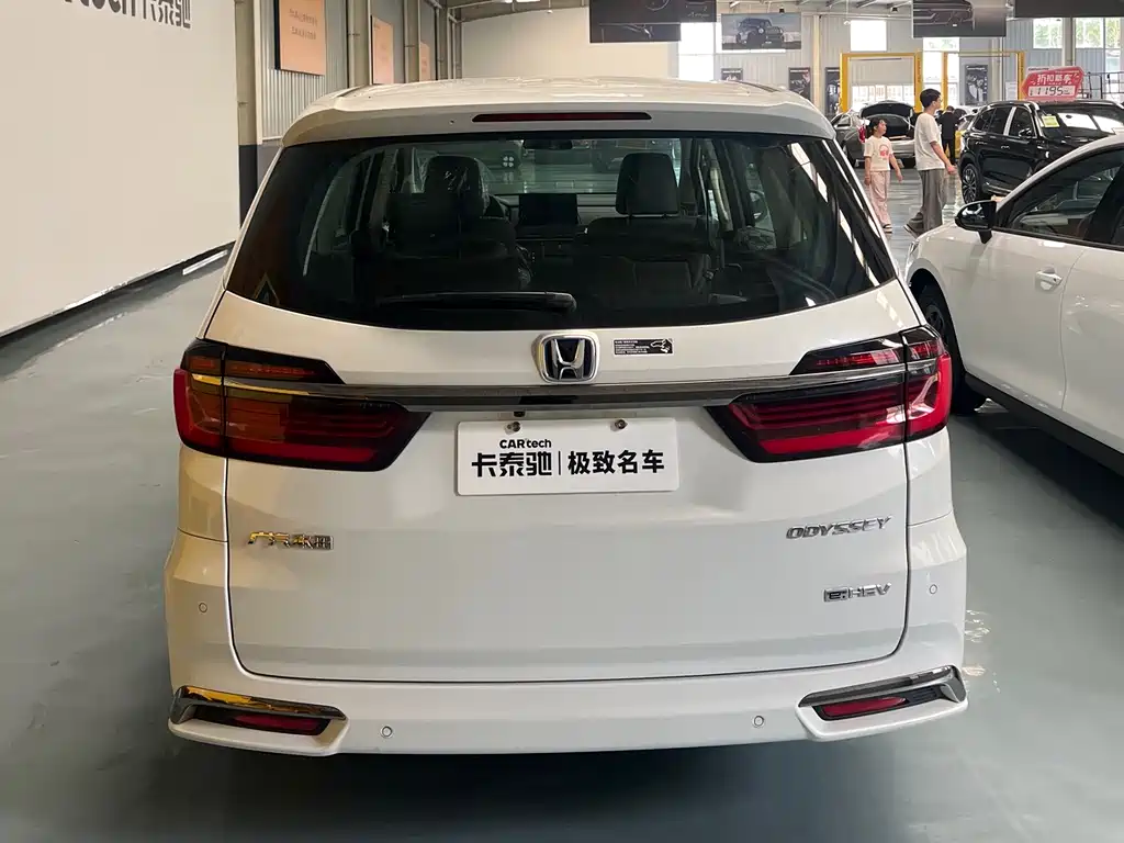 Honda Odyssey 2026 2.0L e:HEV Sharp Leading Edition 2026 - thumbnail 6