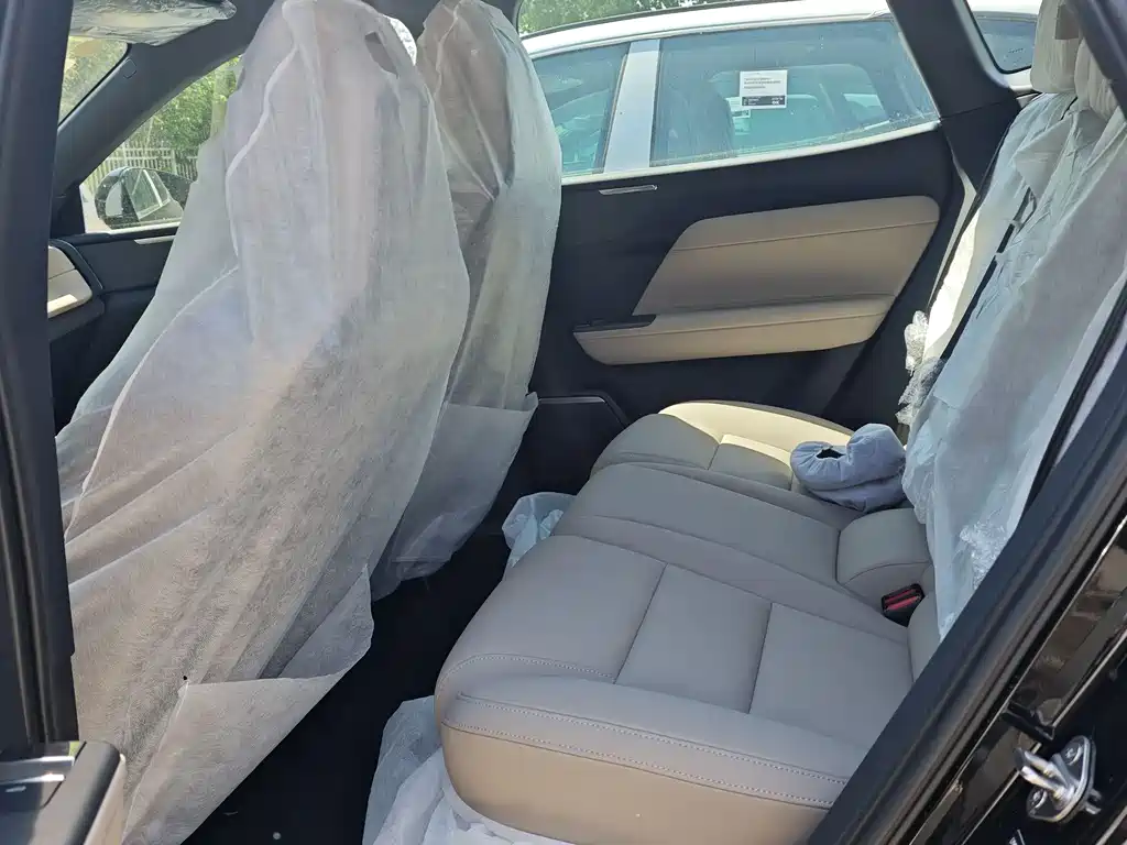 Volvo Volvo XC70 PHEV 2026 AWD Long Range Core 2026 - thumbnail 9