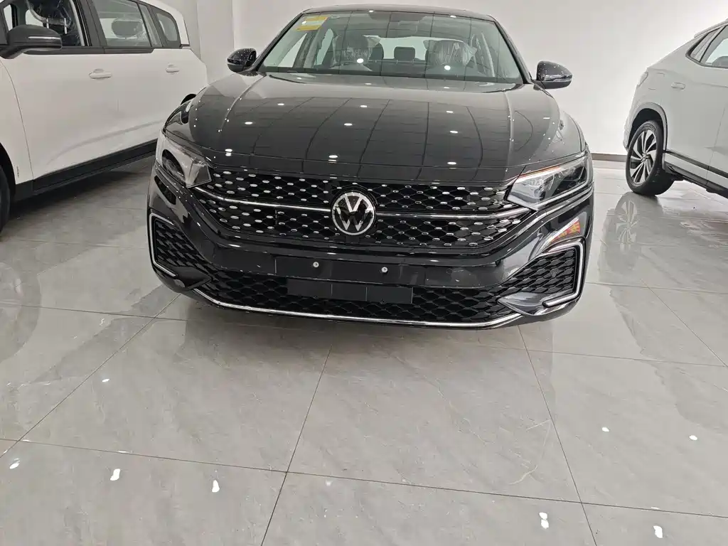 Volkswagen Passat 330TSI Star Elite Edition 2026 - thumbnail 2