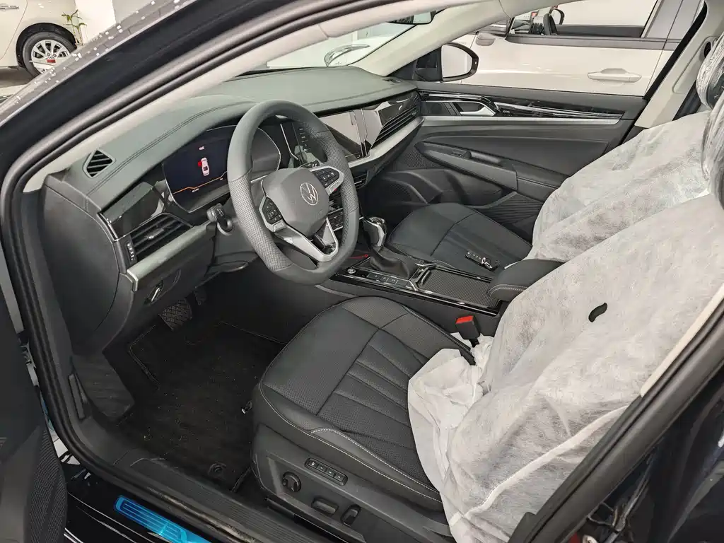 Volkswagen Passat 330TSI Star Elite Edition 2026 - thumbnail 4