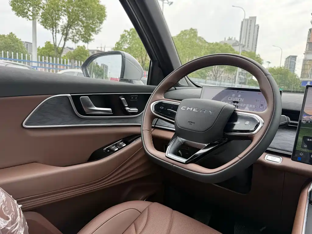 Chery Tiggo 9 2.0T Luxury 2026 - thumbnail 13