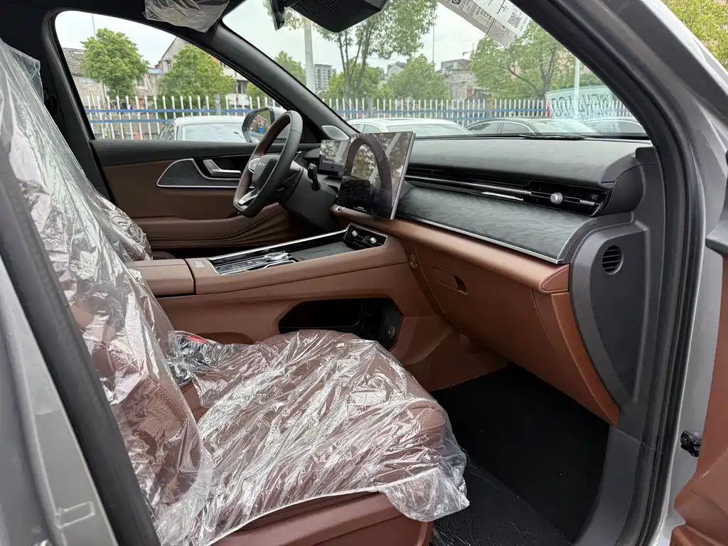 Chery Tiggo 9 2.0T Luxury 2026 - thumbnail 16