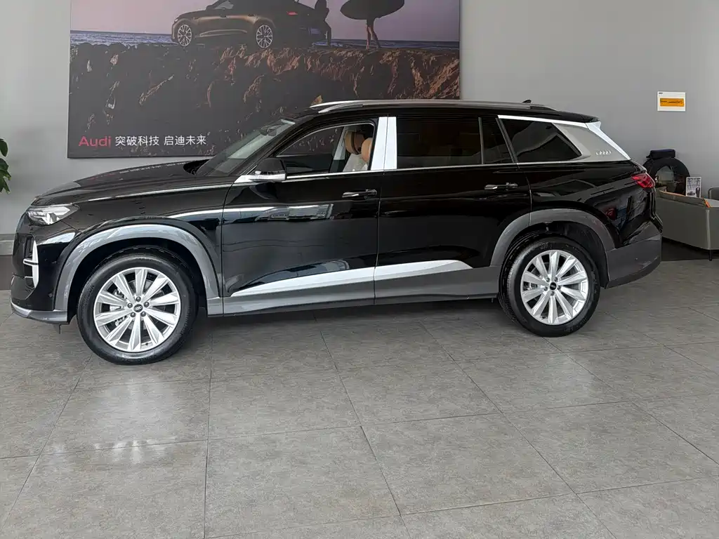 Audi Audi Q6 2026 45 TFSI quattro Qiyun Edition Yulin Package 6-seat 2026 - thumbnail 3