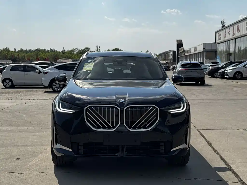 BMW BMW X3 2025 xDrive30L Leading Trim M Sport Package 2026 - thumbnail 2