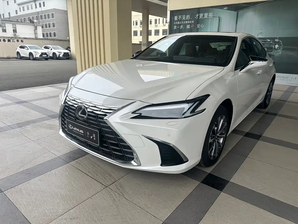 Lexus Lexus ES 2025 200 Zhenxiang Edition 2025 - thumbnail 2