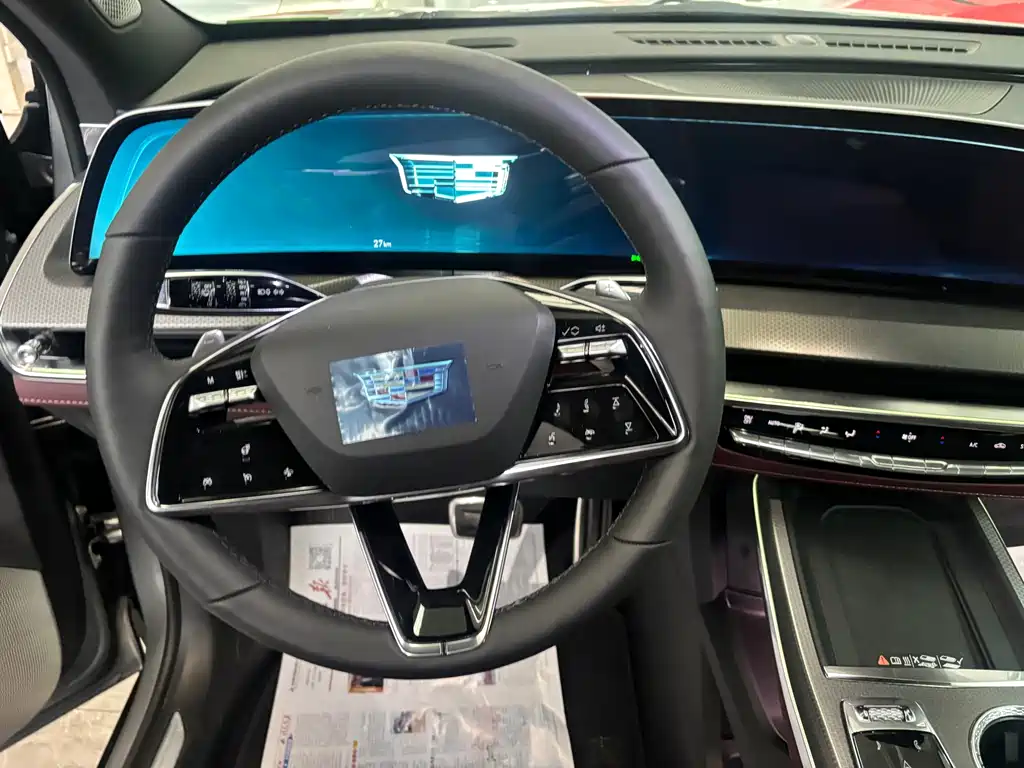 Cadillac Cadillac XT5 2.0T Platinum 2026 - thumbnail 9
