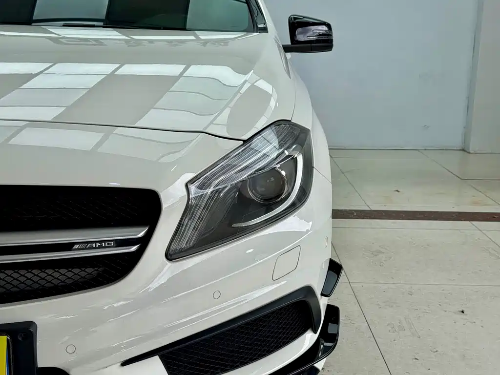 Mercedes-Benz Mercedes-Benz A-Class AMG 2014 AMG A 45 4MATIC 2015 - thumbnail 4