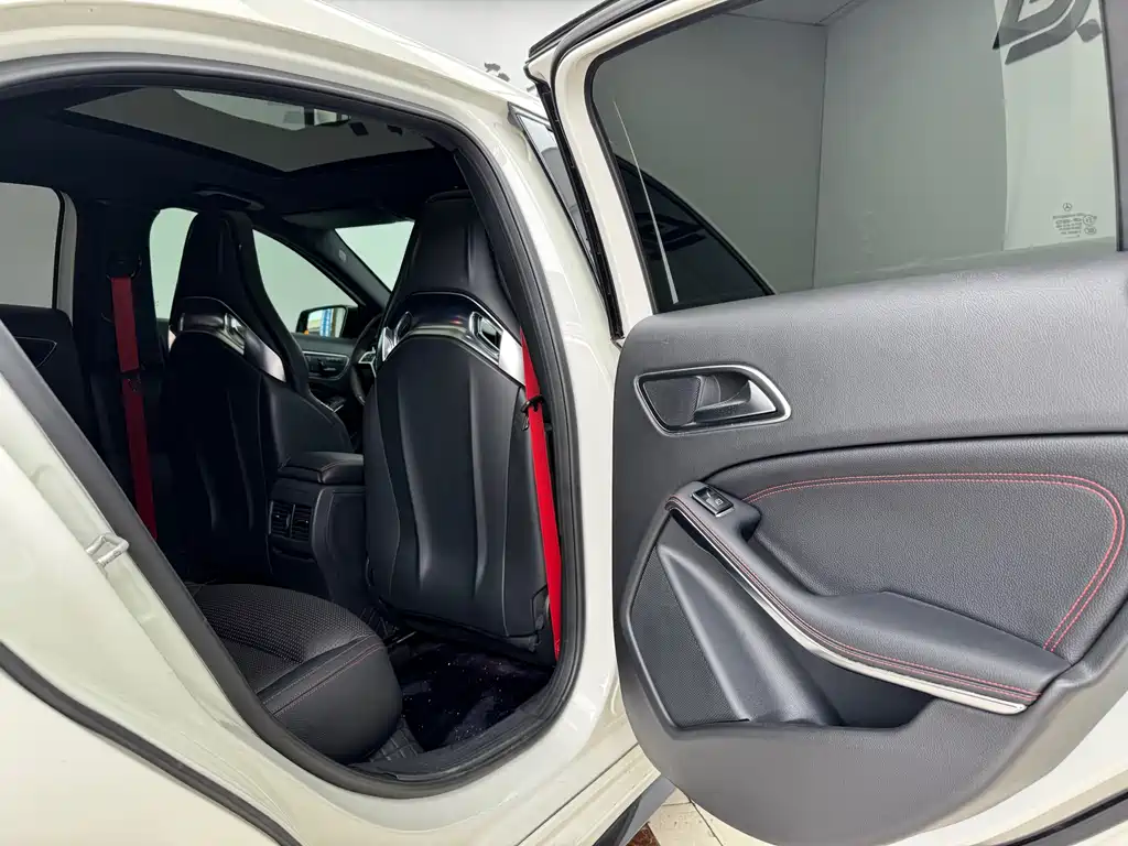 Mercedes-Benz Mercedes-Benz A-Class AMG 2014 AMG A 45 4MATIC 2015 - thumbnail 11