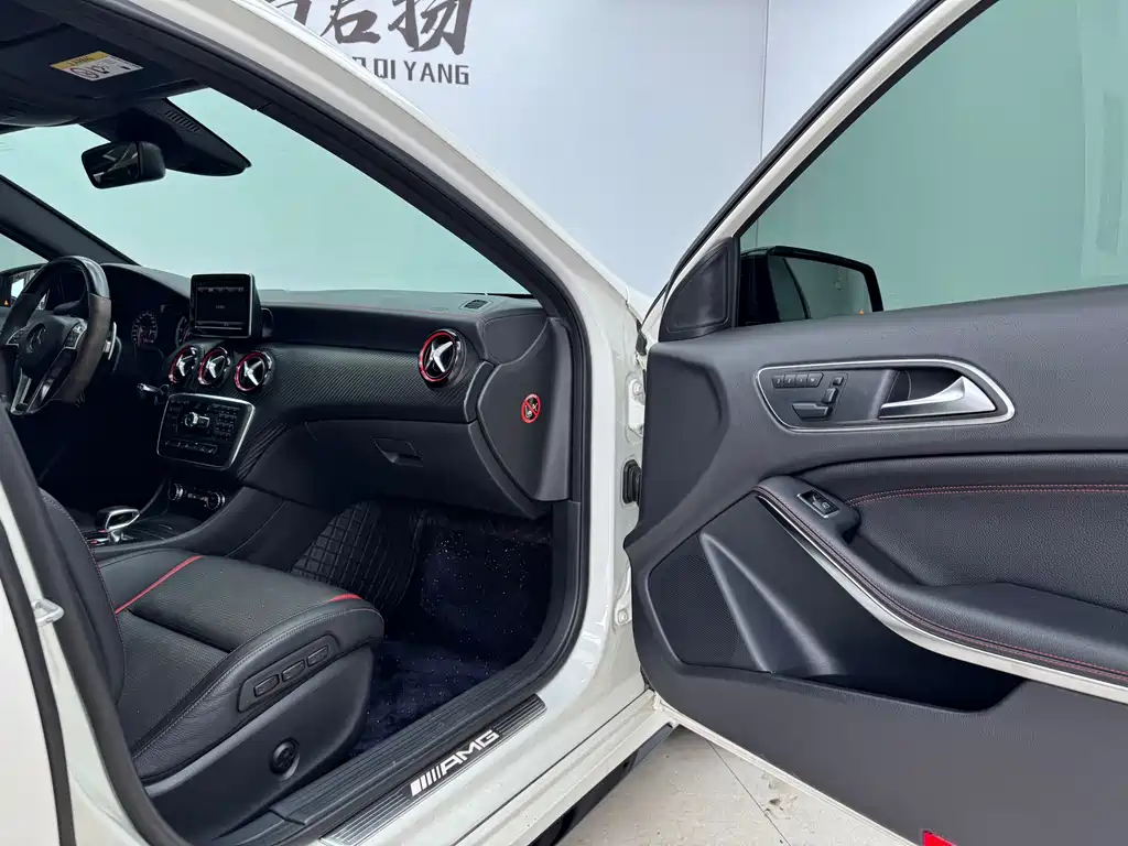 Mercedes-Benz Mercedes-Benz A-Class AMG 2014 AMG A 45 4MATIC 2015 - thumbnail 13