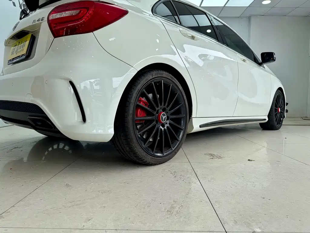 Mercedes-Benz Mercedes-Benz A-Class AMG 2014 AMG A 45 4MATIC 2015 - thumbnail 20