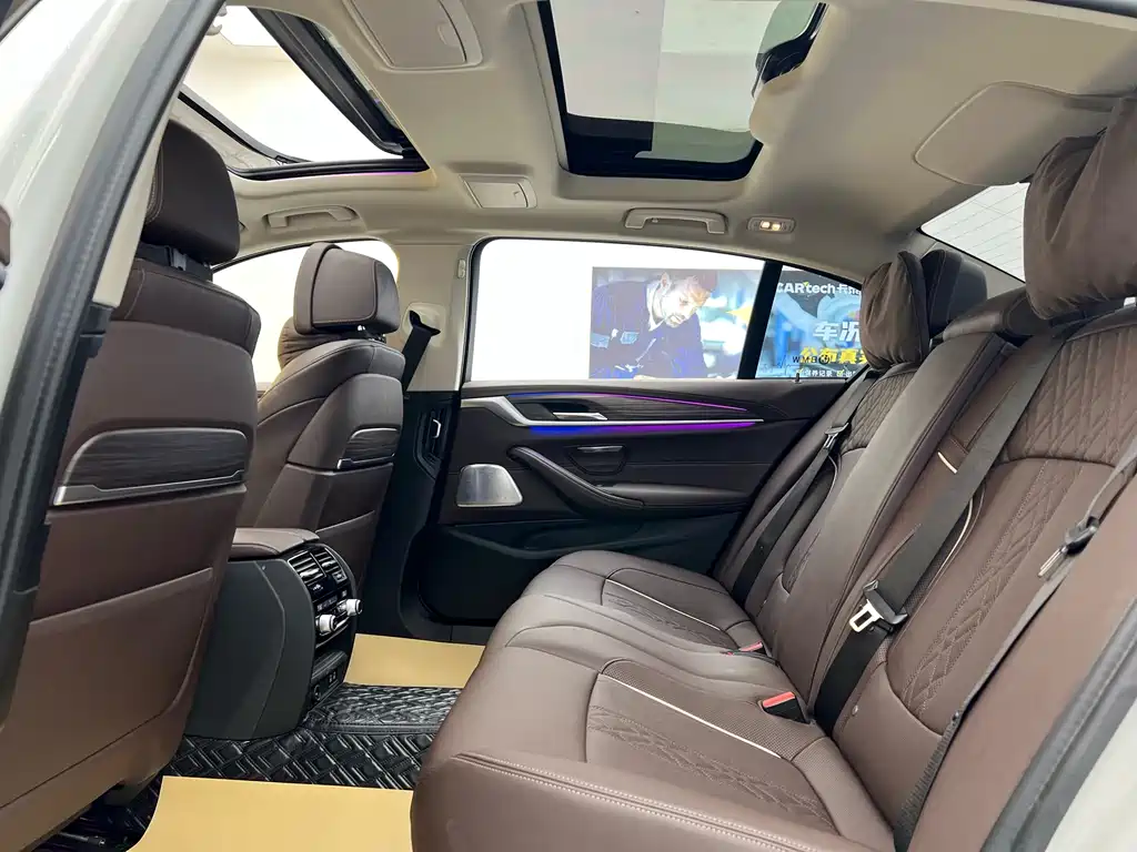 BMW BMW 5 Series 2022 530Li Exclusive Luxury Package 2022 - thumbnail 27