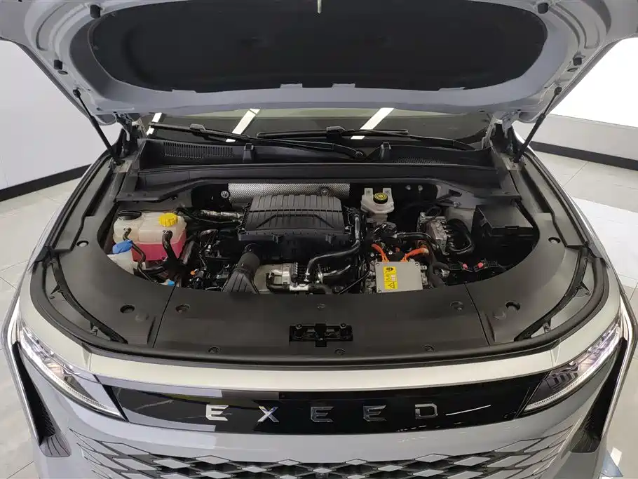 Exeed Exeed Yaoguang C-DM 1.5T Long Range Pro 2024 - thumbnail 10