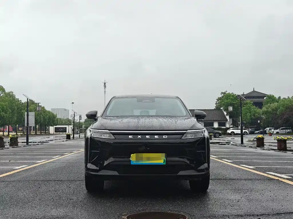 Exeed Exeed Yaoguang C-DM 2025 200km Long Range Pro AWD 2024 - thumbnail 2