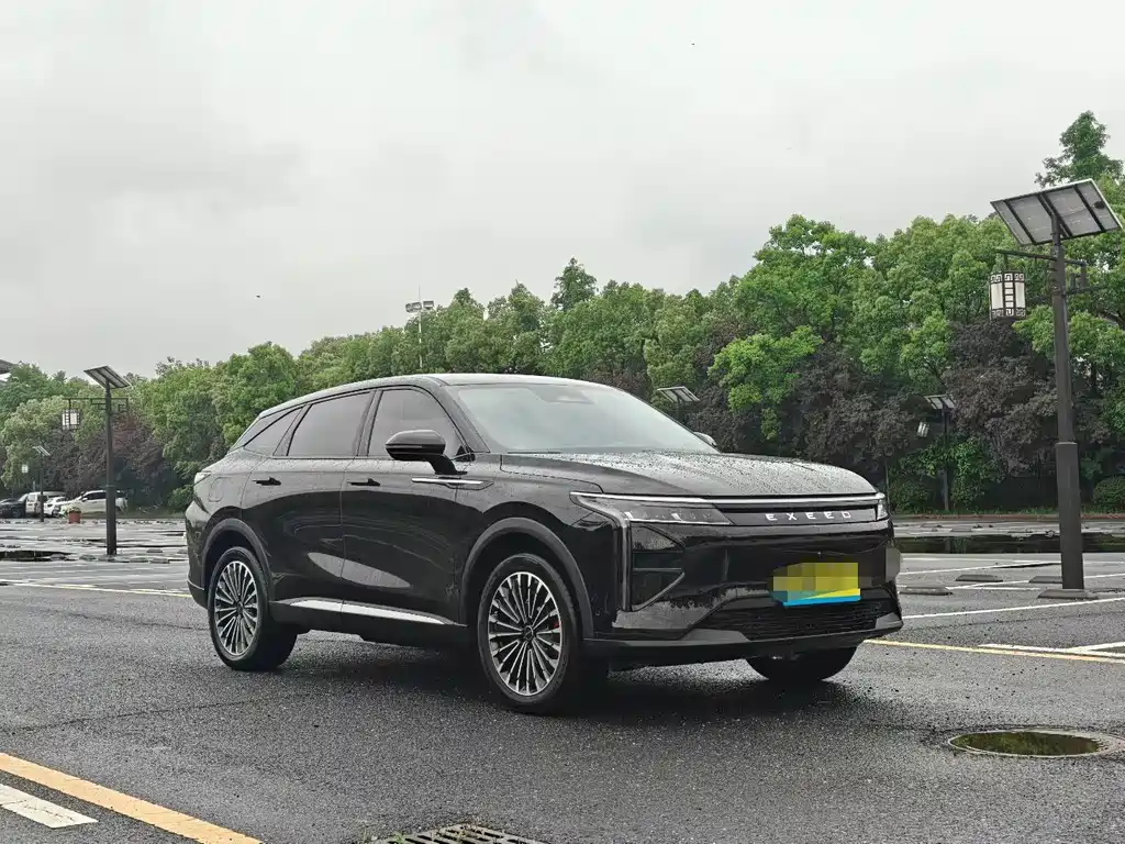 Exeed Exeed Yaoguang C-DM 2025 200km Long Range Pro AWD 2024 - thumbnail 3