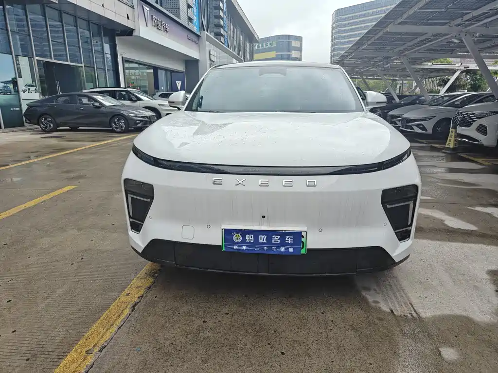 Exeed Exeed Sterra ET 2024 EV 540 Pro AWD 2025 - thumbnail 2