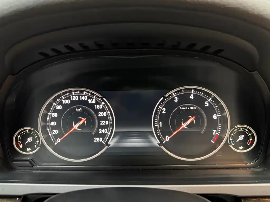 BMW BMW 7 Series 2013 730Li Leading Edition 2014 - thumbnail 28