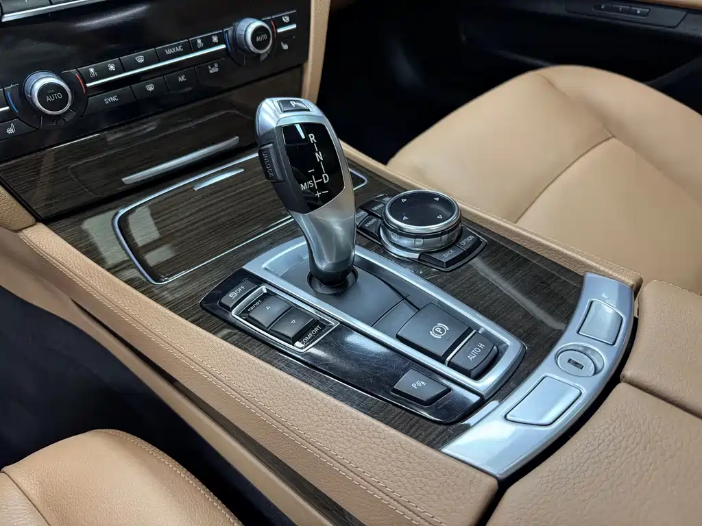 BMW BMW 7 Series 2013 730Li Leading Edition 2014 - thumbnail 30