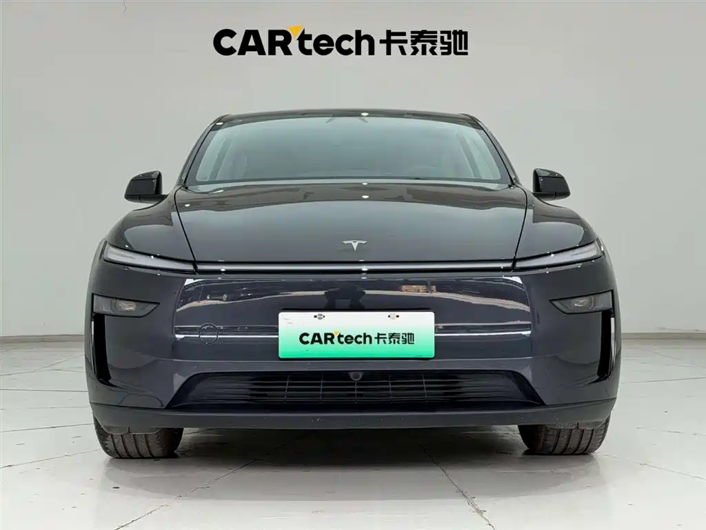 Tesla Model Y 2025 RWD 2025 - thumbnail 3