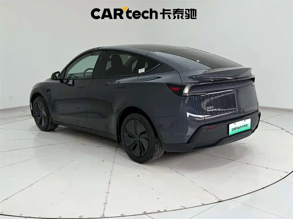 Tesla Model Y 2025 RWD 2025 - thumbnail 7