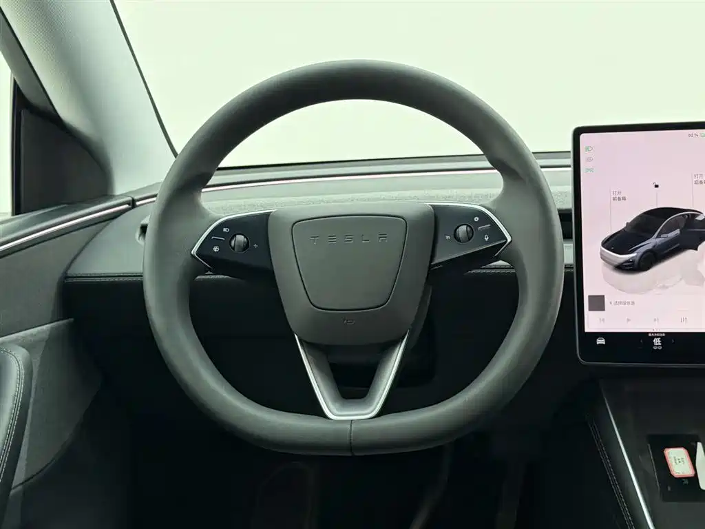 Tesla Model Y 2025 RWD 2025 - thumbnail 26